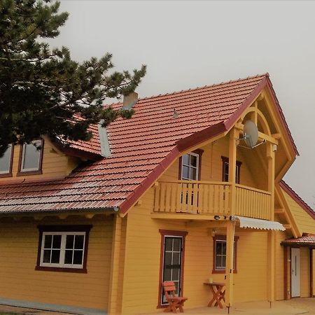 Hotel Carpatia บราติสลาวา ภายนอก รูปภาพ